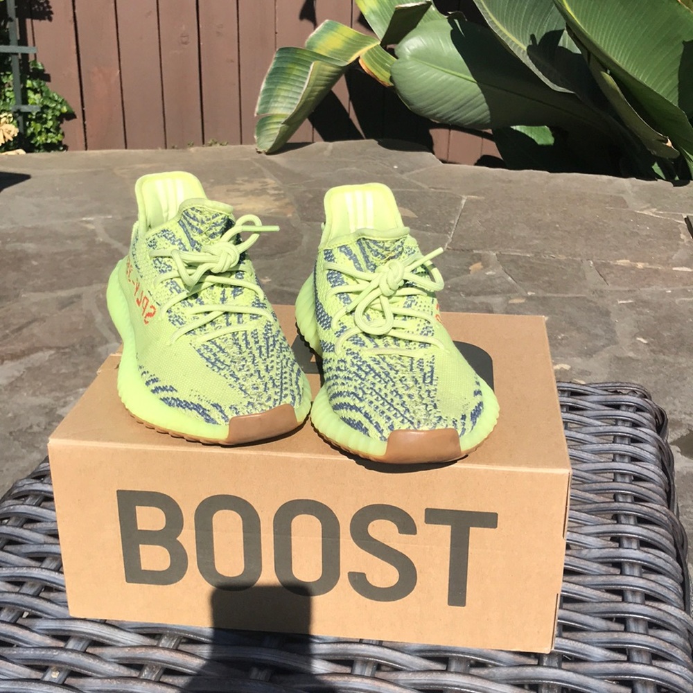 Adidas Yeezy Boost 350 V2 Semi Frozen Yellow